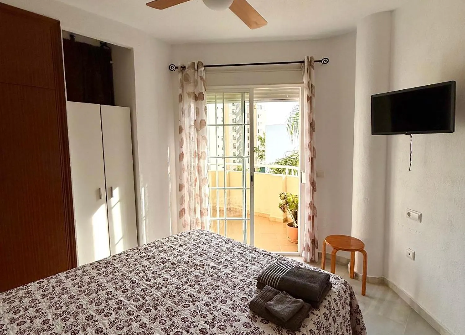 Sun & Beach - Swimming Pool - Parking - Carihuela Torremolinos Lejlighed