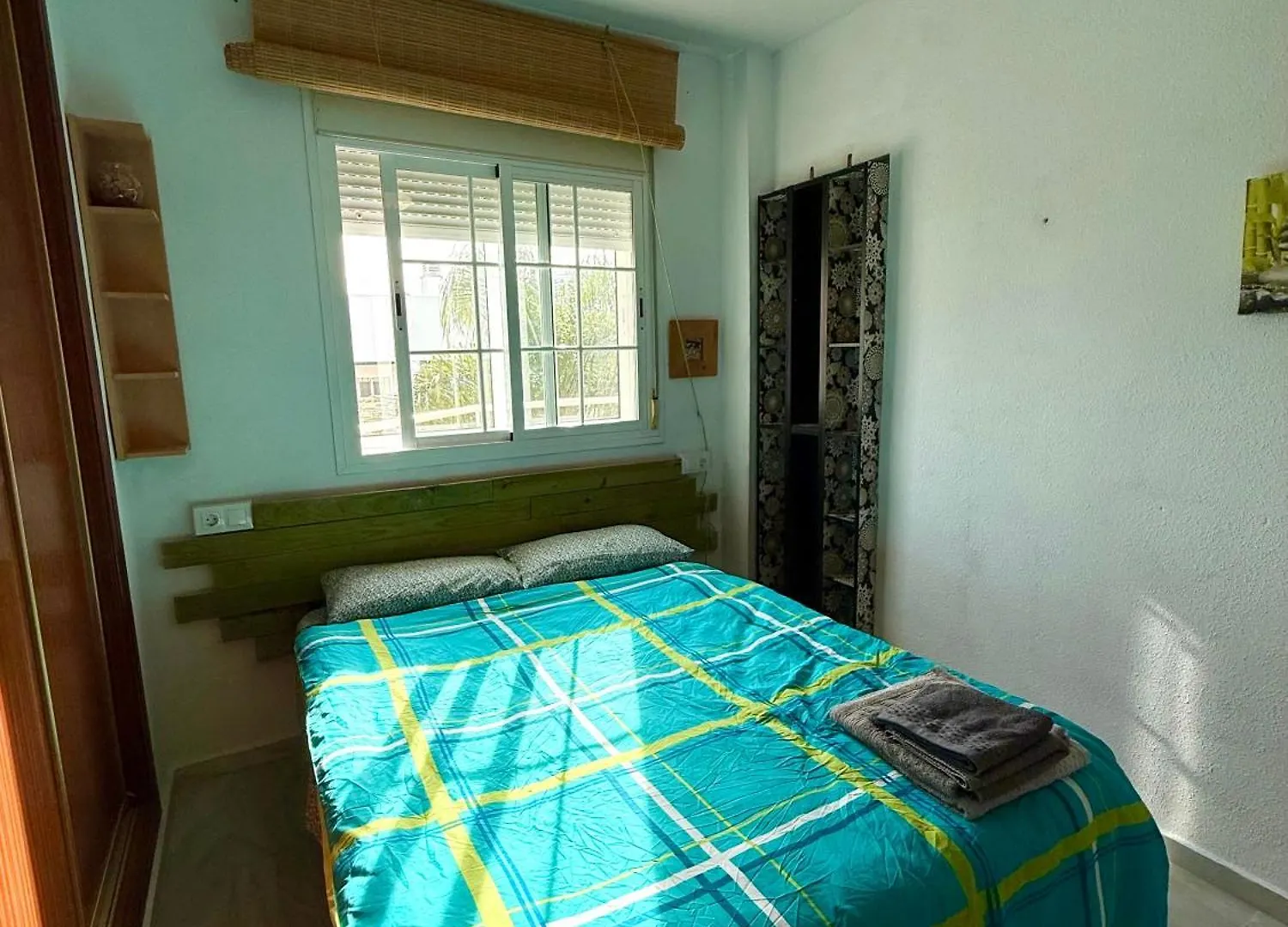 Sun & Beach - Swimming Pool - Parking - Carihuela Torremolinos 0*,  Spain