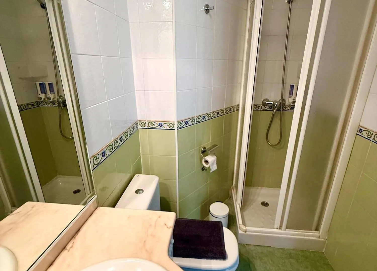 Sun & Beach - Swimming Pool - Parking - Carihuela Torremolinos 0*,  Spain