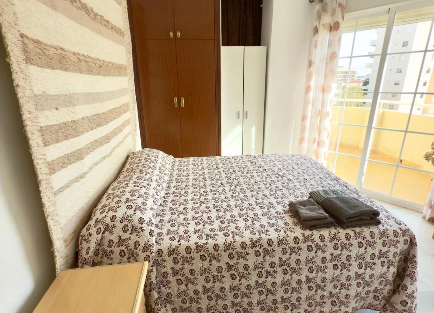 Apartment Sun & Beach - Swimming Pool - Parking - Carihuela Torremolinos Spain