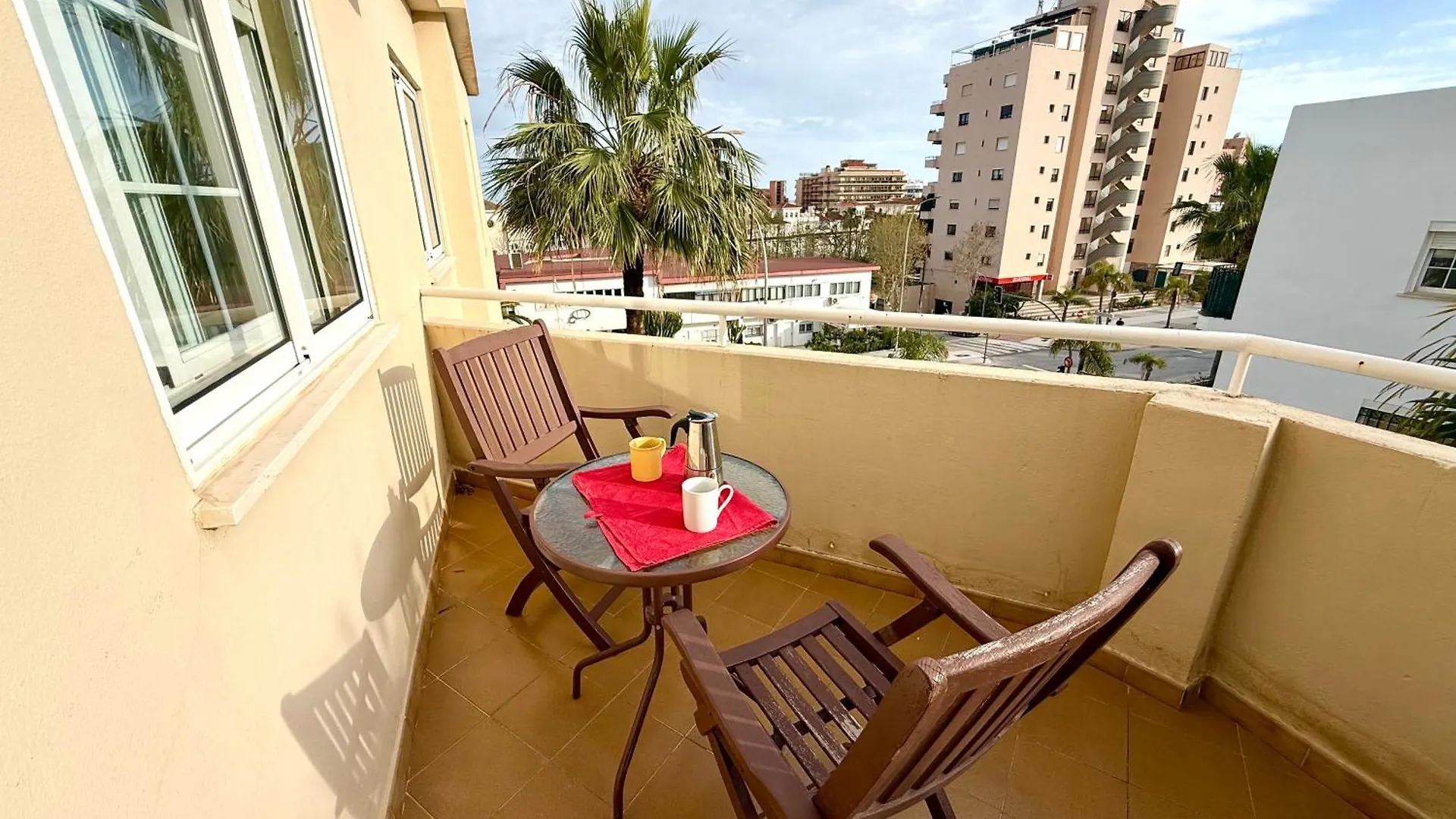Sun & Beach - Swimming Pool - Parking - Carihuela Torremolinos 0*,  Spain