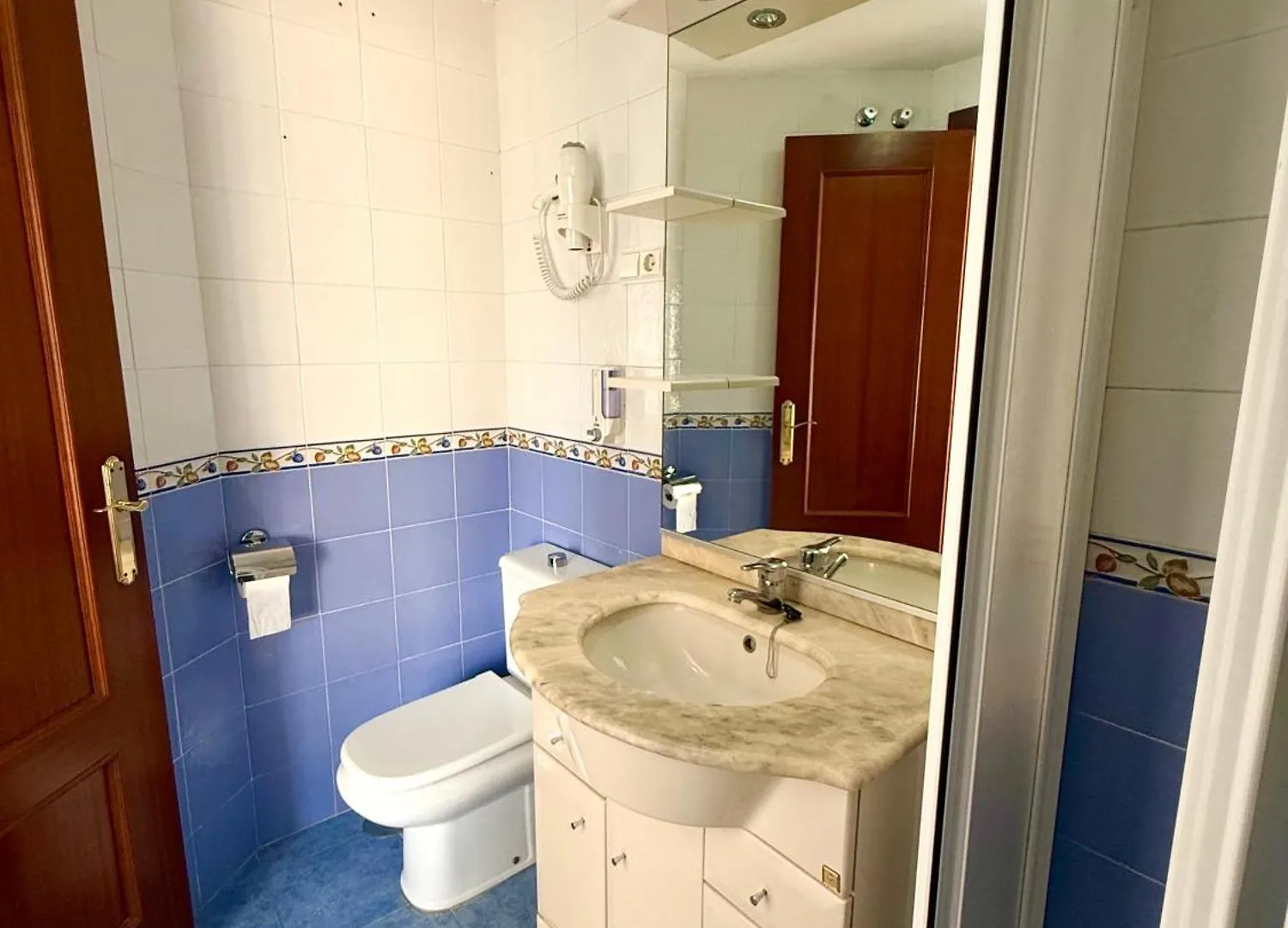Sun & Beach - Swimming Pool - Parking - Carihuela Torremolinos Spain